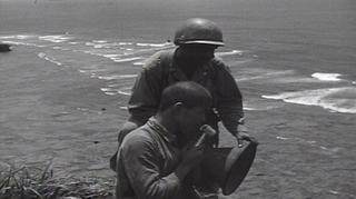 米兵に促され投降を呼びかける青年_6-17-45-S.jpg